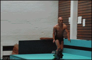 Оделся в прыжке