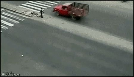 Сбило, но оставило в живых