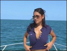 Девушка и море