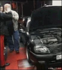 Поскользнулся