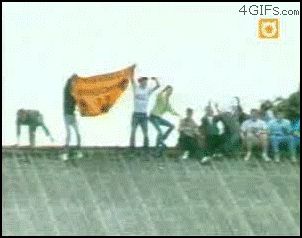 Провалился через старую крышу