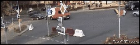 Выскочил из грузовика во время аварии