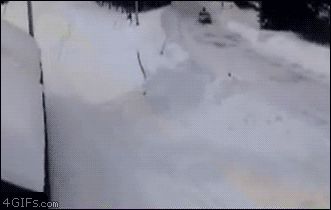 Что-то помешало запрыгнуть на крышу