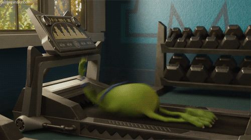 Майк на беговой дорожке