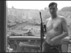 Снайпер в кровати