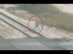 Выжил под поездом