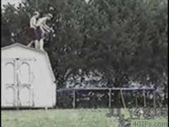 Оттолкнулся от батута