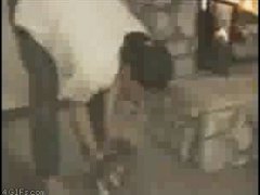 Зацепилась за потолок