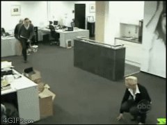 Обсыпал пухом