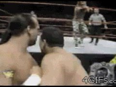 Неудачный трюк в wwe