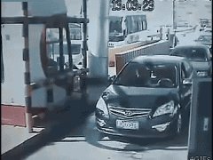Сносит все машины