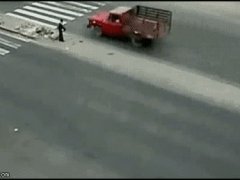 Сбило, но оставило в живых