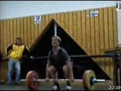 Случай при поднятии тяжестей