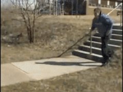 Прокатился на перилах