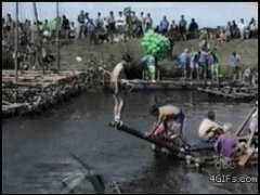 Зацепился трусами