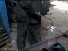 Выстрел бутылкой