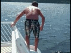 В лодку всё таки попал