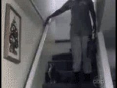Соскользнула вниз
