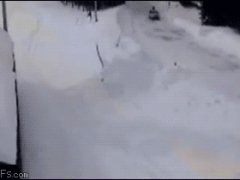 Что-то помешало запрыгнуть на крышу