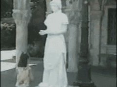 Ожившая греческая статуя
