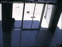 Не поняла как работают двери