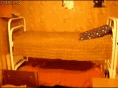 Армейские трюки на кровати
