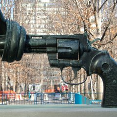 Памятник миру в США