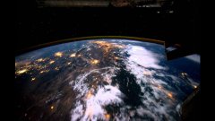 Полёт над землей, вид с космической станции