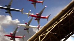 Самолёты над аэропортом Сан-Диего